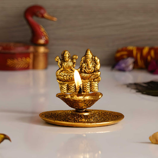 ✨ Lakshmi-Ganesha Golden Diya – Diwali & Pooja 🪔